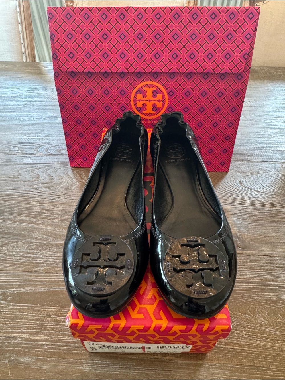 Tory Burch Reva Black Patent Leather Ballet Flats Shoes.Worn Once.Box & Gift Bag